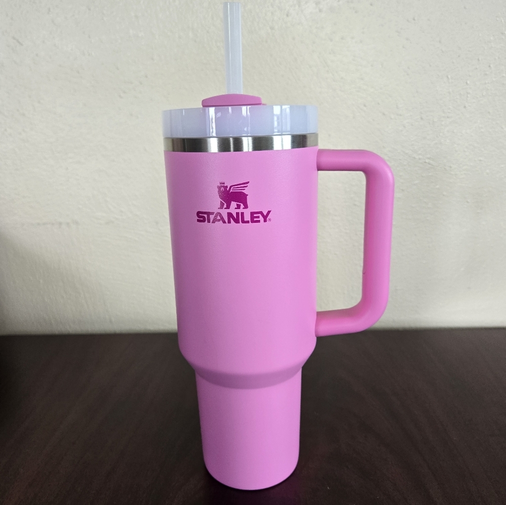 Stanley Peony 40 oz Quencher - Picture 2 of 6
